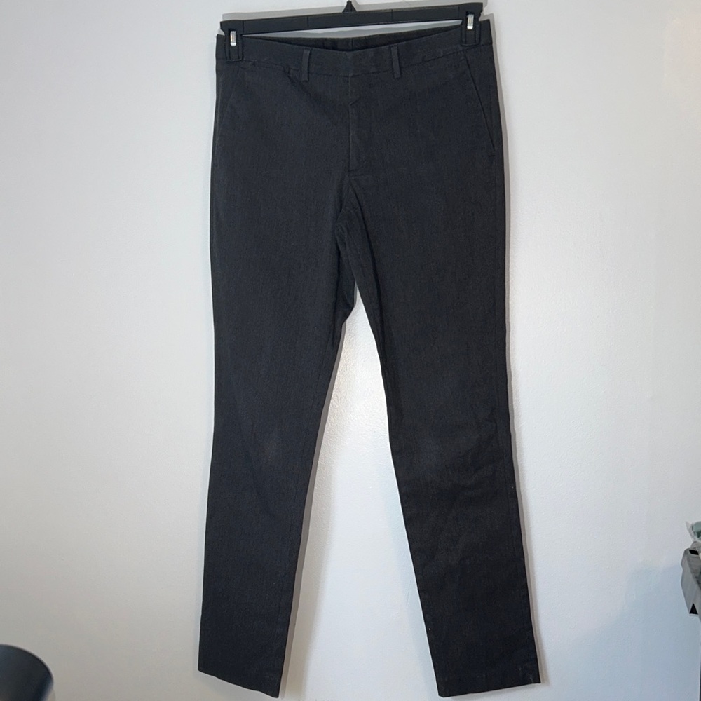 Express Innovator Men's Dark Grey Chinos flat‎ front size 31x34